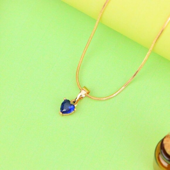 "Charming Heart-Shaped Blue Pendant in Gold, XPPT1305 - Picture 12 of 13